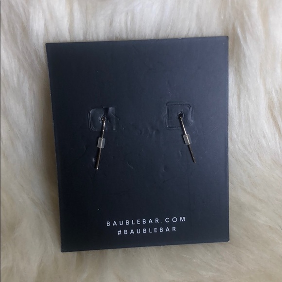 ✨ BaubleBar Farah Ear Crawlers ✨ - Picture 3 of 4